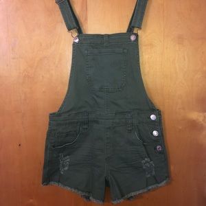 Forever21 short Overalls✨